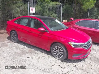 2019 Volkswagen Jetta SEL z VIN 3VWE57BU5KM107283, wystawiony jako IAAI lot #39397545 z przebiegiem 42 737 mil mil oraz . Historia ofert i sprzedaży dostępna na DreamBid. Obrazek 1.