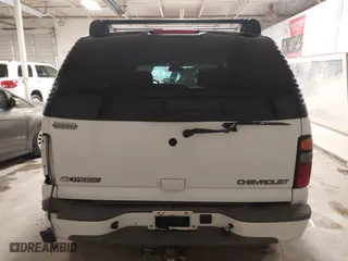 2005 Chevrolet Tahoe Z71 with VIN 1GNEC13TX5R173365, listed as a IAAI auction lot 41630555 with 188,675 mi miles. Bid and sale history available at carsss.com. Image 16.