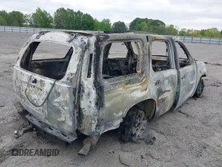 2013 Chevrolet Tahoe LT с VIN 1GNSKBE08DR335104, выставлен на аукционе IAAI как лот 42060922 с пробегом Не указан миль и . История ставок и продаж доступна на DreamBid. Изображение 4.