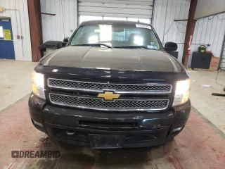 2013 Chevrolet Silverado 1500 LTZ with VIN 1GCRKTE72DZ414083, listed as a Copart auction lot 49009385 with 180,241 mi miles and Salvage Title. Bid and sale history available at DreamBid. Image 5.