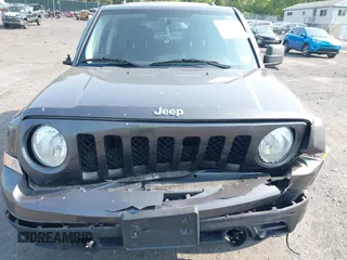 2015 Jeep Patriot High Altitude с VIN 1C4NJRFB6FD176777, выставлен на аукционе IAAI как лот 42381159 с пробегом 139 530 миль миль и . История ставок и продаж доступна на DreamBid. Изображение 6.