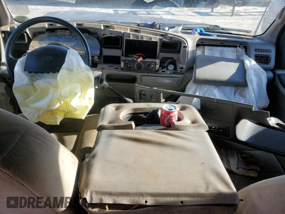 2001 Ford F-350 XL with VIN 1FTWW32F21ED02292, listed as a Copart auction lot 89184265 with 318,261 mi miles and Salvage title. Bid and sale history available at DreamBid. Image 8.