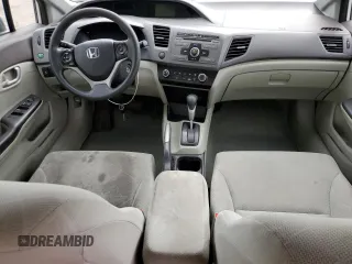 2012 Honda Civic LX с VIN 19XFB2F57CE098877, выставлен на аукционе Copart как лот 56989265 с пробегом 136 036 миль миль и Списание • Salvage title. История ставок и продаж доступна на DreamBid. Изображение 8.