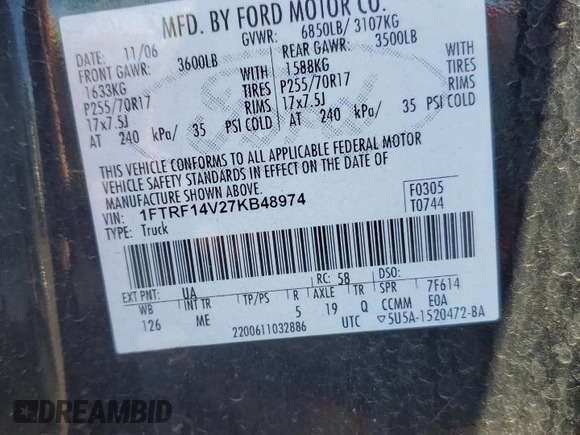 2007 Ford F-150 XL z VIN 1FTRF14V27KB48974, wystawiony jako Copart lot #46954675 z przebiegiem 165 212 mil mil oraz Szkoda całkowita • Salvage title. Historia ofert i sprzedaży dostępna na DreamBid. Obrazek 12.