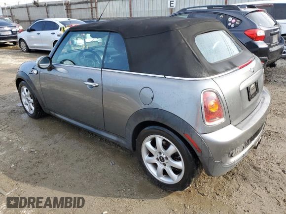 2010 MINI Convertible S with VIN WMWMS3C57ATY08895, listed as a Copart auction lot 41870075 with 101,573 mi miles and Clean title. Bid and sale history available at DreamBid. Image 2.