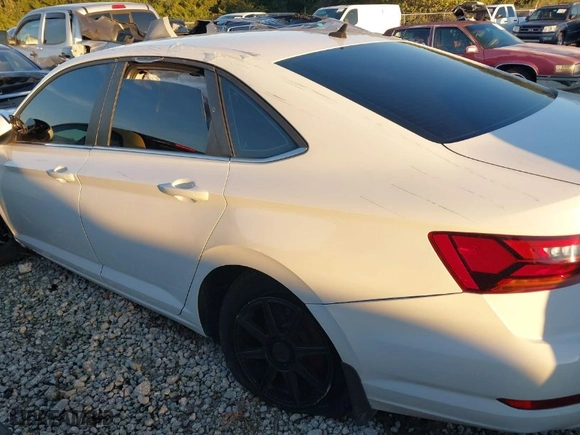 2019 Volkswagen Jetta S with VIN 3VWC57BU7KM075797, listed as a IAAI auction lot 38177859 with 108,513 mi miles. Bid and sale history available at carsss.com. Image 11.