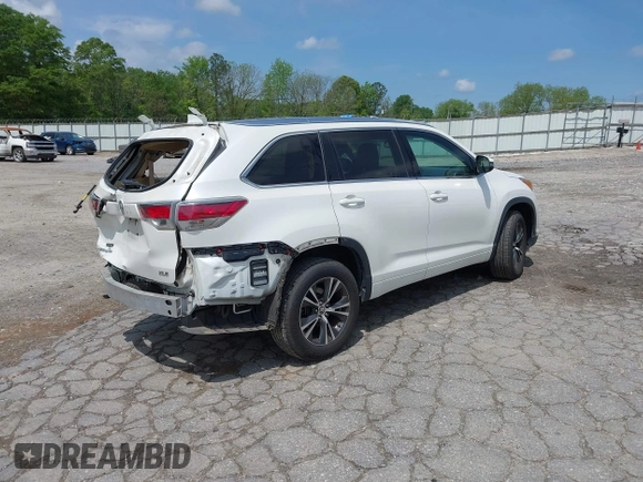 2016 Toyota Highlander XLE z VIN 5TDKKRFH3GS170784, wystawiony jako IAAI lot #42091024 z przebiegiem 83 300 mil mil oraz . Historia ofert i sprzedaży dostępna na DreamBid. Obrazek 4.