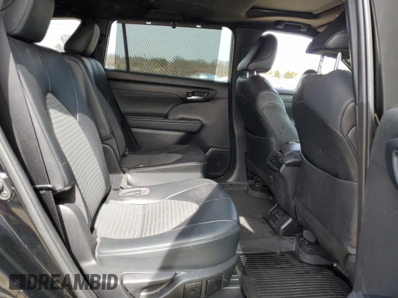 2022 Toyota Highlander XSE with VIN 5TDLZRBH1NS187893, listed as a Copart auction lot 49720015 with 28,832 mi miles and Salvage title. Bid and sale history available at DreamBid. Image 11.