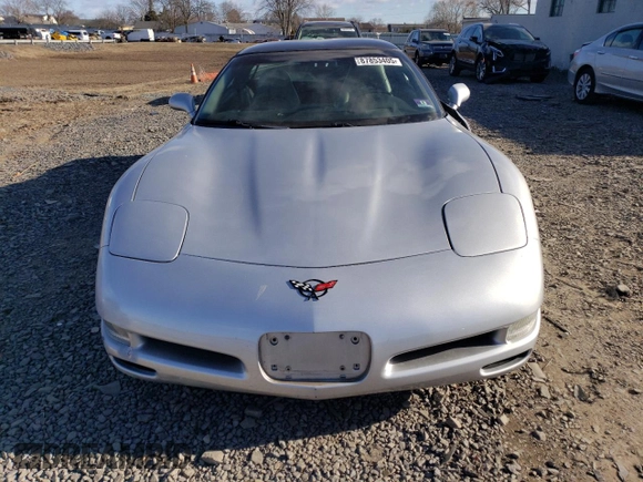 2002 Chevrolet Corvette with VIN 1G1YY22G325120729, listed as a Copart auction lot 87853405 with 58,861 mi miles and Salvage Title. Bid and sale history available at carsss.com. Image 5.