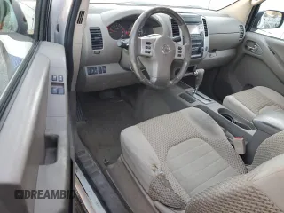 2014 Nissan Frontier SV z VIN 1N6AD0CU3EN743007, wystawiony jako Copart lot #85068344 z przebiegiem 258 535 mil mil oraz Czysty tytuł • Clean title. Historia ofert i sprzedaży dostępna na DreamBid. Obrazek 8.