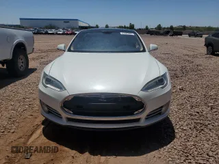 2013 Tesla Model S с VIN 5YJSA1DG5DFP03667, выставлен на аукционе Copart как лот 57685985 с пробегом 87 146 миль миль и Чистый • Clean title. История ставок и продаж доступна на DreamBid. Изображение 5.
