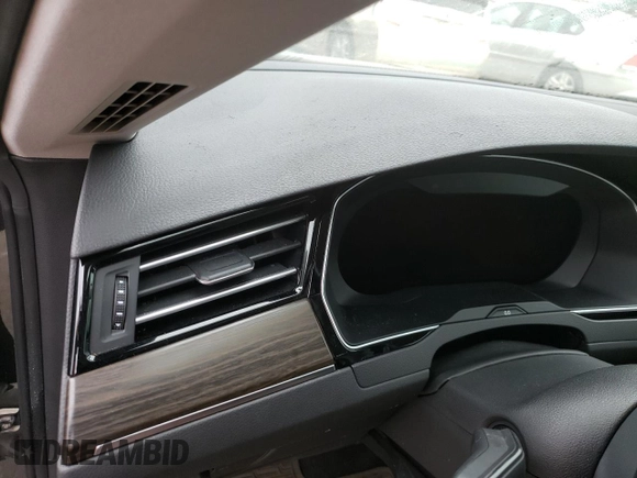 2019 Volkswagen Arteon z VIN WVWDR7ANXKE027092, wystawiony jako Copart lot #42923893 z przebiegiem Nie podano mil oraz . Historia ofert i sprzedaży dostępna na DreamBid. Obrazek 9.