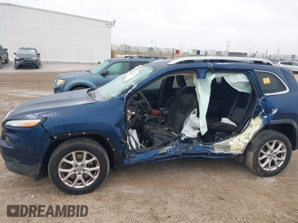 2018 Jeep Cherokee Latitude with VIN 1C4PJLCB2JD573518, listed as a IAAI auction lot 41254230 with Not provided miles and . Bid and sale history available at DreamBid. Image 6.
