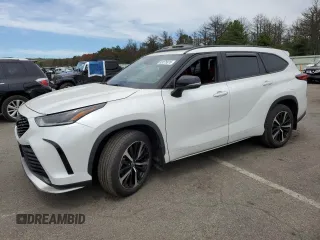 2022 Toyota Highlander XSE with VIN 5TDLZRBHXNS207462, listed as a Copart auction lot 63275615 with 12,796 mi miles and Salvage title. Bid and sale history available at DreamBid. Image 1.