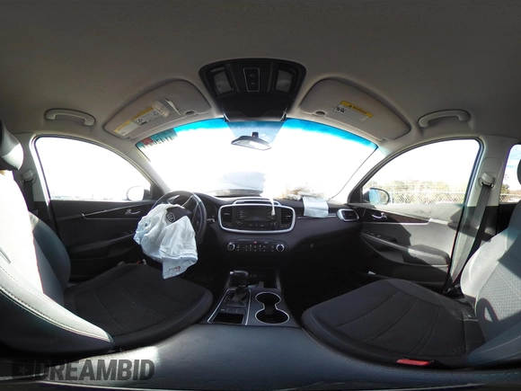 2018 Kia Sorento LX with VIN 5XYPG4A39JG385841, listed as a IAAI auction lot 41420471 with 1 mi miles. Bid and sale history available at carsss.com. Image 18.