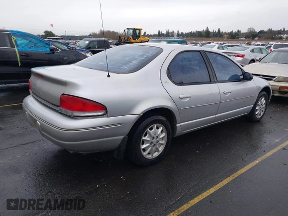 1999 Chrysler Cirrus LXi z VIN 1C3EJ56H2XN694821, wystawiony jako IAAI lot #38440710 z przebiegiem 103 787 mil mil oraz . Historia ofert i sprzedaży dostępna na DreamBid. Obrazek 4.