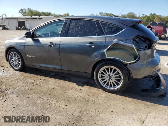 2016 Ford Focus Electric z VIN 1FADP3R48GL407096, wystawiony jako Copart lot #80754803 z przebiegiem 48 663 mil mil oraz . Historia ofert i sprzedaży dostępna na DreamBid. Obrazek 2.