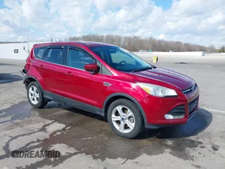 2016 Ford Escape SE with VIN 1FMCU9G9XGUA77208, listed as a IAAI auction lot 41666260 with 91,911 mi miles. Bid and sale history available at carsss.com. Image 1.