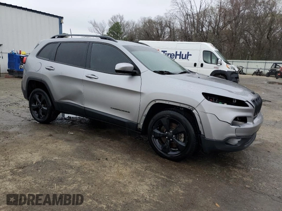 2017 Jeep Cherokee Limited with VIN 1C4PJLDB8HW516866, listed as a Copart auction lot 45516135 with 187,558 mi miles and Salvage Title. Bid and sale history available at carsss.com. Image 4.