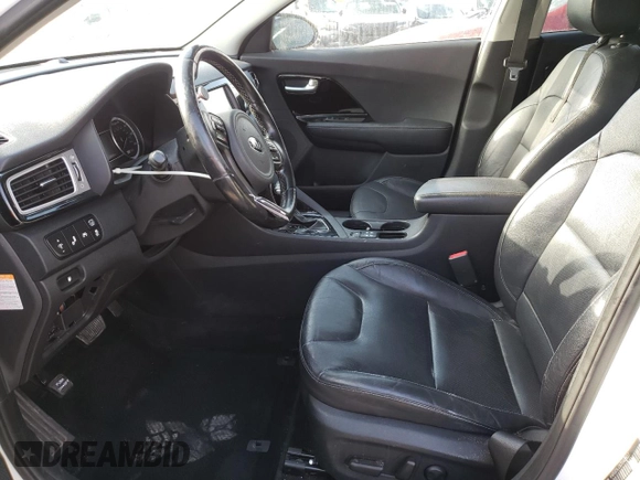 2018 Kia Niro Touring with VIN KNDCE3LC3J5140957, listed as a Copart auction lot 82687224 with 138,432 mi miles and Salvage Title. Bid and sale history available at carsss.com. Image 7.