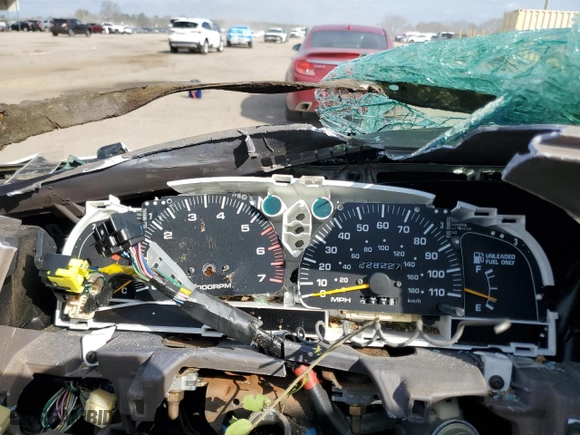 1997 Toyota 4Runner with VIN JT3GM84R0V0014289, listed as a Copart auction lot 47689215 with 0 mi miles and Salvage Title. Bid and sale history available at carsss.com. Image 9.