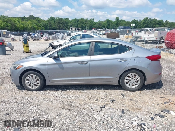 2017 Hyundai Elantra SE z VIN 5NPD74LF6HH083369, wystawiony jako IAAI lot #42446226 z przebiegiem 168 846 mil mil oraz . Historia ofert i sprzedaży dostępna na DreamBid. Obrazek 14.