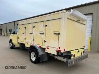2021 Ford Econoline Cargo with VIN 1FDXE4FN8MDC34245, listed as a Copart auction lot 52241605 with 70,916 mi miles and Clean Title. Bid and sale history available at DreamBid. Image 3.