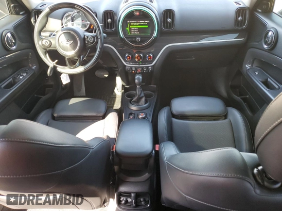 2018 MINI Countryman Cooper S с VIN WMZYT3C31J3E93921, выставлен на аукционе Copart как лот 49410385 с пробегом 65 657 миль миль и Списание • Salvage title. История ставок и продаж доступна на DreamBid. Изображение 8.