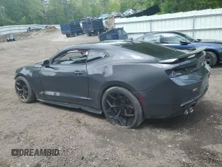 2017 Chevrolet Camaro 1SS z VIN 1G1FE1R72H0211867, wystawiony jako Copart lot #59097675 z przebiegiem 52 464 mil mil oraz Czysty tytuł • Clean title. Historia ofert i sprzedaży dostępna na DreamBid. Obrazek 2.