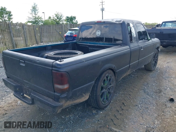 1994 Ford Ranger Splash z VIN 1FTCR14U9RTA81159, wystawiony jako IAAI lot #42659217 z przebiegiem 300 000 mil mil oraz . Historia ofert i sprzedaży dostępna na DreamBid. Obrazek 4.