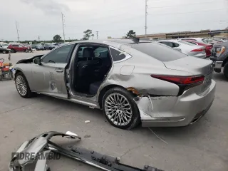 2024 Lexus LS 500 z VIN JTHD51FF8R5020127, wystawiony jako Copart lot #57173835 z przebiegiem 5 020 mil mil oraz Szkoda całkowita • Salvage title. Historia ofert i sprzedaży dostępna na DreamBid. Obrazek 2.