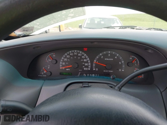 2000 Ford F-150 XL with VIN 1FTRF17W6YNA47683, listed as a IAAI auction lot 42480328 with 178,662 mi miles and . Bid and sale history available at DreamBid. Image 7.