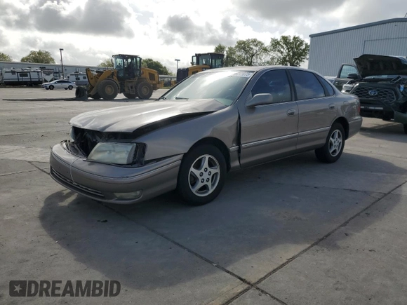 1998 Toyota Avalon XL with VIN 4T1BF18B1WU255028, listed as a Copart auction lot 51017075 with 248,911 mi miles and Salvage Title. Bid and sale history available at DreamBid. Image 1.
