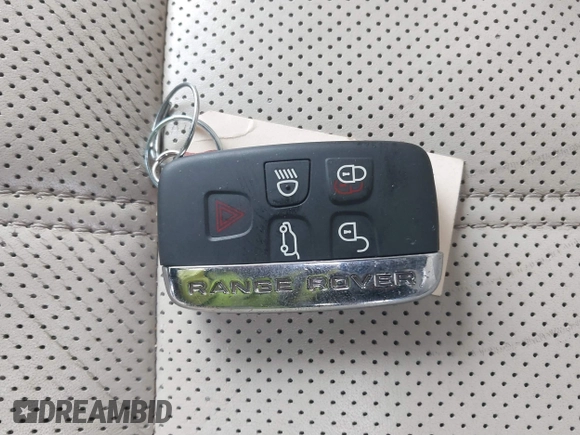 2015 Land Rover Range Rover HSE z VIN SALGS2VF4FA220237, wystawiony jako IAAI lot #41087301 z przebiegiem 110 309 mil mil oraz . Historia ofert i sprzedaży dostępna na DreamBid. Obrazek 11.