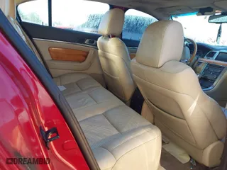 2010 Lincoln MKS with VIN 1LNHL9DR8AG613365, listed as a IAAI auction lot 42023869 with 1 mi miles. Bid and sale history available at carsss.com. Image 8.