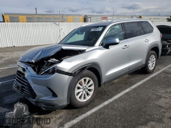 2024 Toyota Highlander XLE z VIN 5TDAAAB52RS047539, wystawiony jako Copart lot #42517925 z przebiegiem 7 614 mil mil oraz Czysty tytuł • Clean title. Historia ofert i sprzedaży dostępna na DreamBid. Obrazek 1.