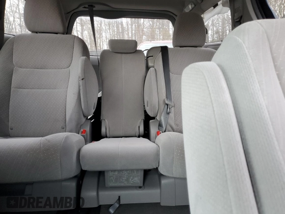 2018 Toyota Sienna LE Auto Access Seat with VIN 5TDKZ3DC8JS919442, listed as a Copart auction lot 46912425 with 0 mi miles and Salvage Title. Bid and sale history available at carsss.com. Image 10.