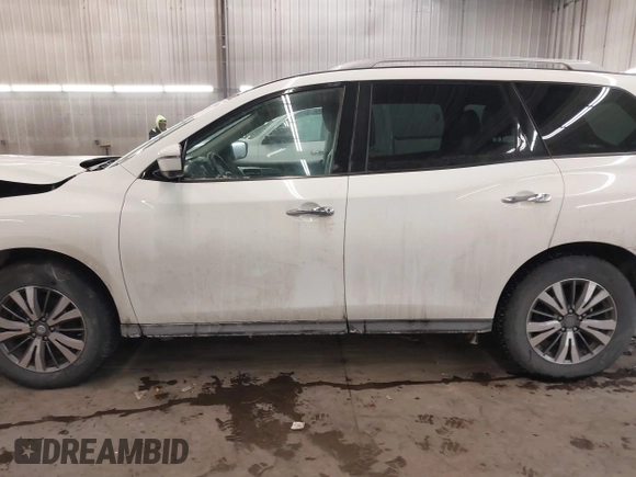 2020 Nissan Pathfinder SL z VIN 5N1DR2CM3LC596348, wystawiony jako IAAI lot #41541246 z przebiegiem 110 509 mil mil oraz . Historia ofert i sprzedaży dostępna na DreamBid. Obrazek 15.