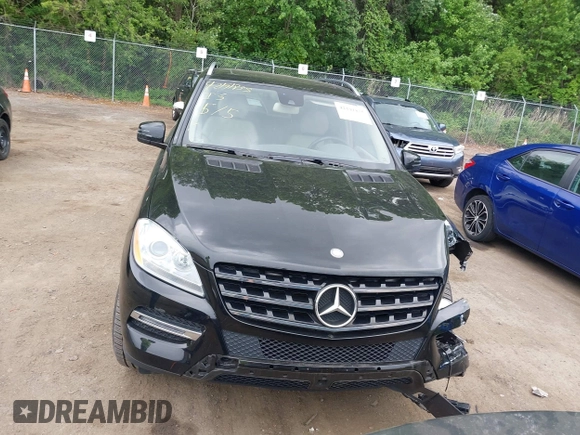 2014 Mercedes-Benz M 350 z VIN 4JGDA5HB9EA283643, wystawiony jako IAAI lot #42191835 z przebiegiem 92 552 mil mil oraz . Historia ofert i sprzedaży dostępna na DreamBid. Obrazek 12.