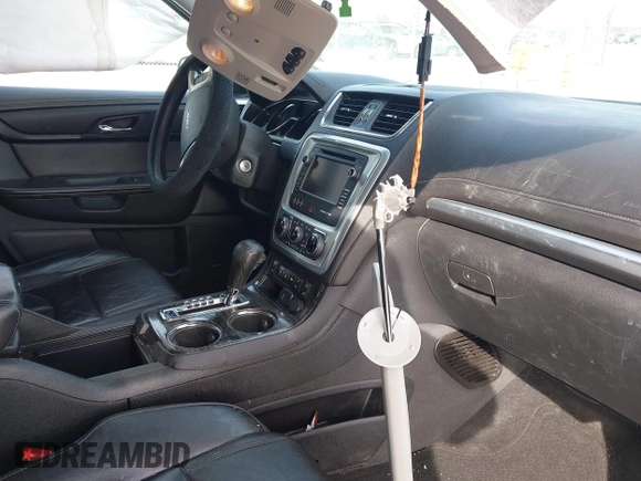 2015 GMC Acadia SLT with VIN 1GKKVRKD7FJ282188, listed as a IAAI auction lot 41610986 with 171,935 mi miles. Bid and sale history available at carsss.com. Image 5.