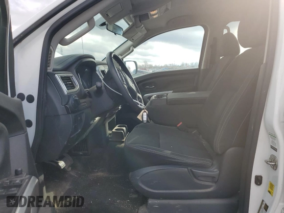 2018 Nissan Titan SV z VIN 1N6AA1EJ3JN524186, wystawiony jako Copart lot #81468294 z przebiegiem 72 350 mil mil oraz Szkoda całkowita • Salvage title. Historia ofert i sprzedaży dostępna na DreamBid. Obrazek 7.