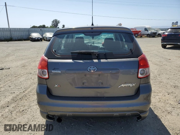 2004 Toyota Matrix Std z VIN 2T1KR32E64C194053, wystawiony jako Copart lot #58841065 z przebiegiem 236 649 mil mil oraz Szkoda całkowita • Salvage title. Historia ofert i sprzedaży dostępna na DreamBid. Obrazek 6.