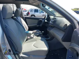 2009 Toyota RAV4 Ltd with VIN JTMZK31V19D000706, listed as a IAAI auction lot 42022860 with 317,872 mi miles. Bid and sale history available at carsss.com. Image 5.