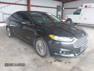 2013 Ford Fusion Titanium Hybrid with VIN 3FA6P0RU9DR345468, listed as a IAAI auction lot 42814664 with 371,516 mi miles and . Bid and sale history available at DreamBid. Image 1.