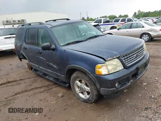 2003 Ford Explorer XLT with VIN 1FMZU73K73ZA63805, listed as a IAAI auction lot 42217052 with 266,219 mi miles. Bid and sale history available at carsss.com. Image 1.