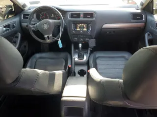 2013 Volkswagen Jetta SEL с VIN 3VWLX7AJ6DM354209, выставлен на аукционе Copart как лот 52975365 с пробегом 156 973 миль миль и Списание • Salvage title. История ставок и продаж доступна на DreamBid. Изображение 8.