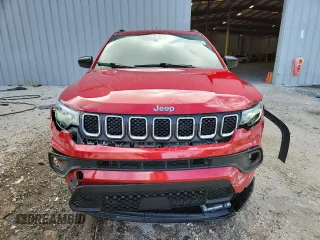 2024 Jeep Compass Latitude с VIN 3C4NJDBN0RT604876, выставлен на аукционе Copart как лот 60846205 с пробегом 28 540 миль миль и Чистый • Clean title. История ставок и продаж доступна на DreamBid. Изображение 5.