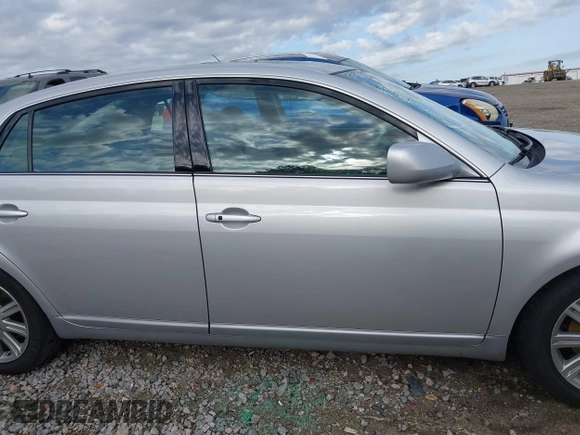 2006 Toyota Avalon XL with VIN 4T1BK36B76U124101, listed as a IAAI auction lot 41859964 with 135,255 mi miles. Bid and sale history available at carsss.com. Image 14.