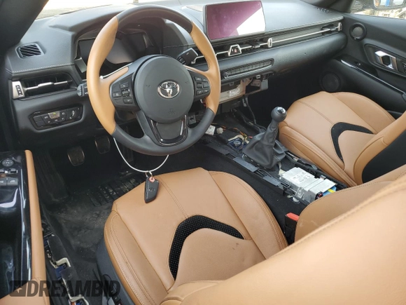 2024 Toyota Supra 3.0 with VIN WZ1DB0G04RW067620, listed as a Copart auction lot 59895735 with 8,983 mi miles and Salvage title. Bid and sale history available at DreamBid. Image 8.