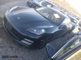 2013 Porsche Panamera S with VIN WP0AB2A71DL060721, listed as a IAAI auction lot 41457545 with 108,938 mi miles. Bid and sale history available at carsss.com. Image 2.